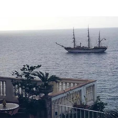 Bed and breakfast Casa Angelieri 4*