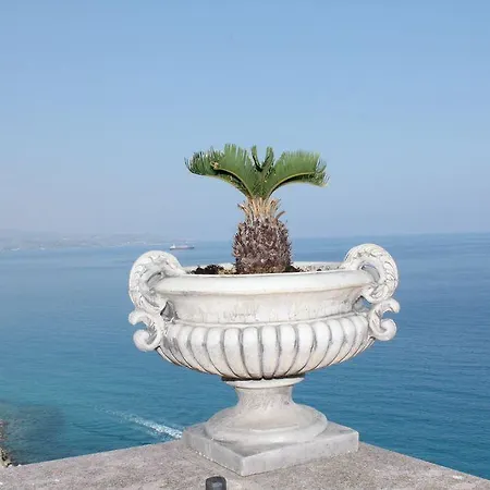 Bed and breakfast Casa Angelieri 4*